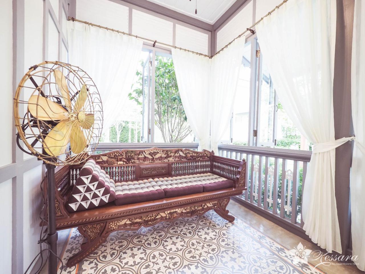 Kessara Hotel Bangkok Bagian luar foto