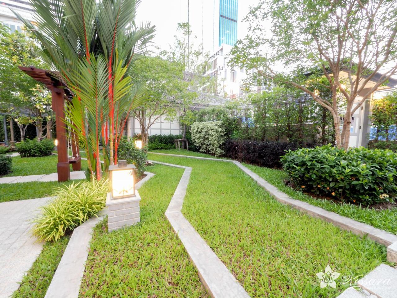 Kessara Hotel Bangkok Bagian luar foto